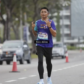 Runner Photo 8378575