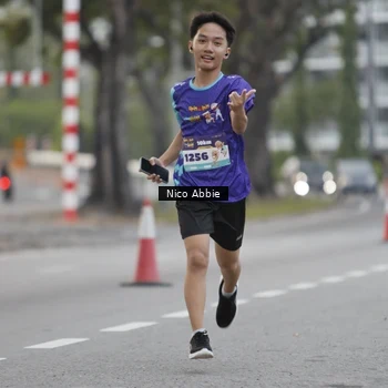 Runner Photo 8378579