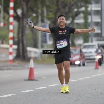 Runner Photo 8378595