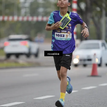 Runner Photo 8378599