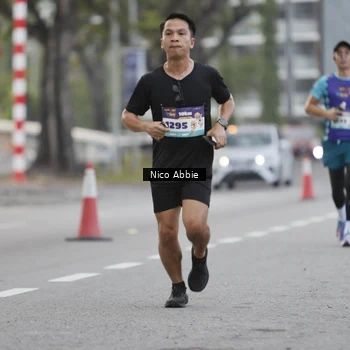 Runner Photo 8378604
