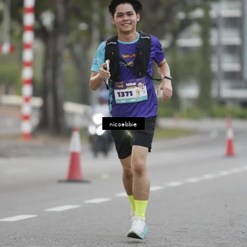 Runner Photo 8378643