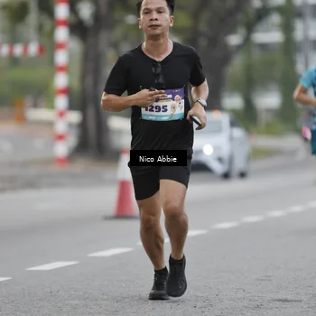 Runner Photo 8378655
