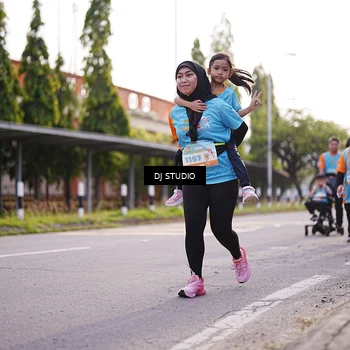Runner Photo 8378666