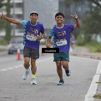Runner Photo 8378667