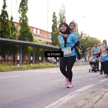 Runner Photo 8378674