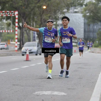 Runner Photo 8378676