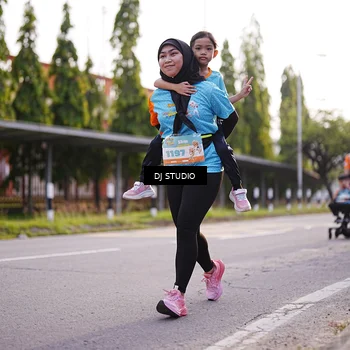 Runner Photo 8378681