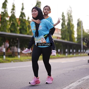 Runner Photo 8378684