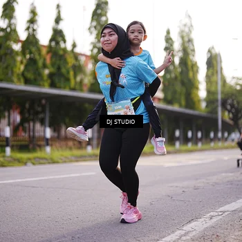 Runner Photo 8378688