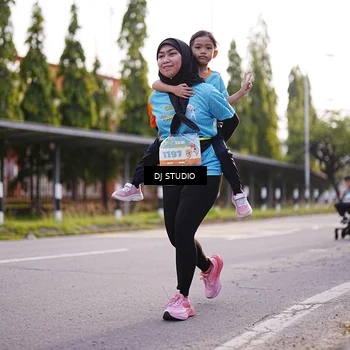 Runner Photo 8378689