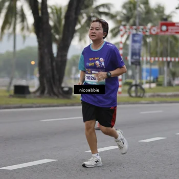 Runner Photo 8378728