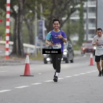 Runner Photo 8378758