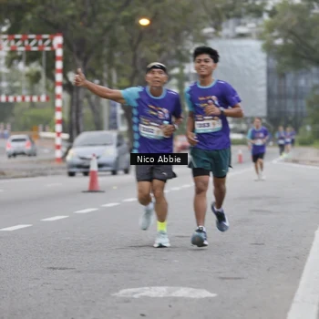 Runner Photo 8378791