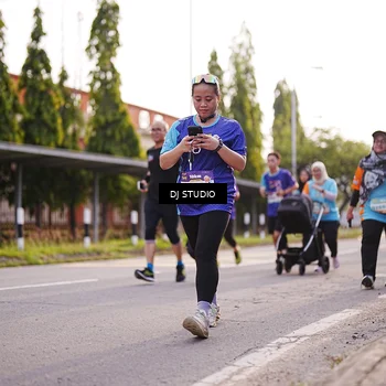 Runner Photo 8378824