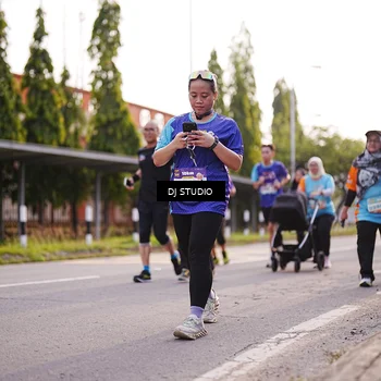 Runner Photo 8378840