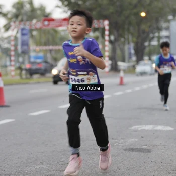 Runner Photo 8378842