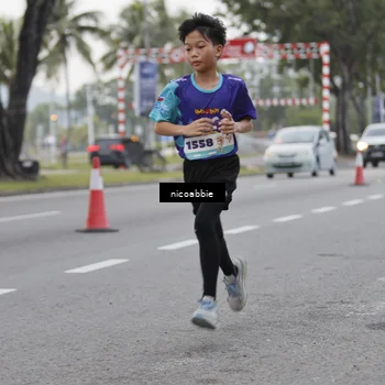 Runner Photo 8378853