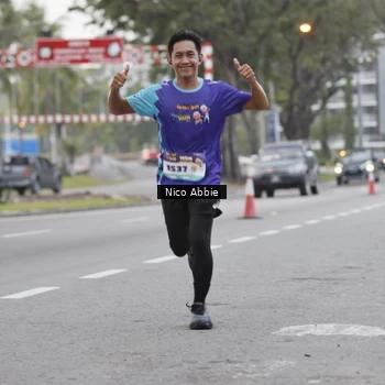 Runner Photo 8378855