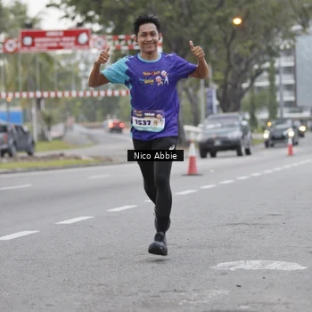 Runner Photo 8378859