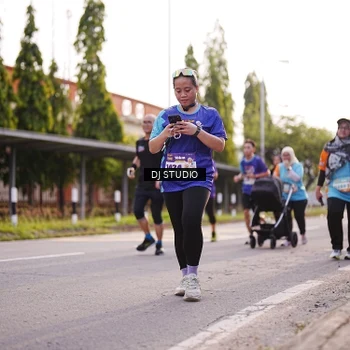 Runner Photo 8378860