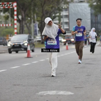 Runner Photo 8378862