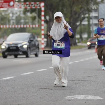 Runner Photo 8378871