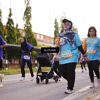Runner Photo 8378873
