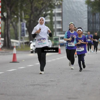 Runner Photo 8378879