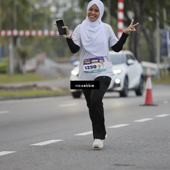 Runner Photo 8378894