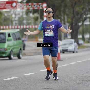 Runner Photo 8378906