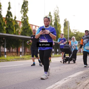 Runner Photo 8378914