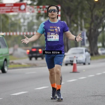 Runner Photo 8378942