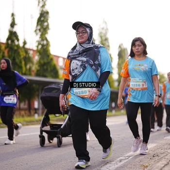 Runner Photo 8378959