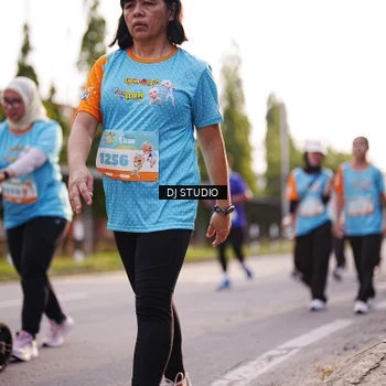 Runner Photo 8379026