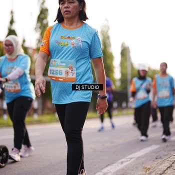 Runner Photo 8379028