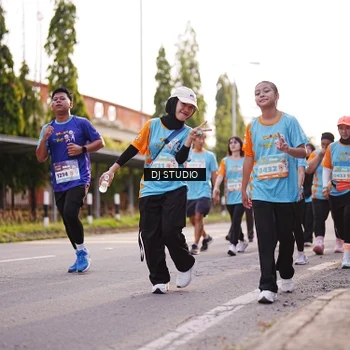 Runner Photo 8379035