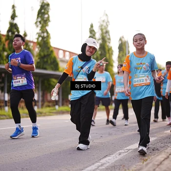 Runner Photo 8379045