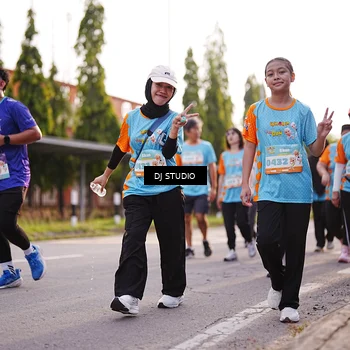 Runner Photo 8379046