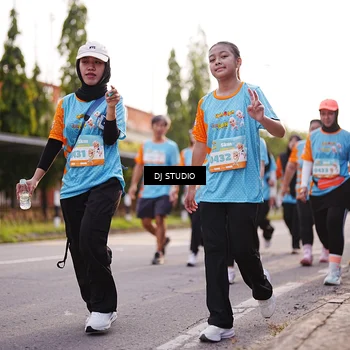 Runner Photo 8379054