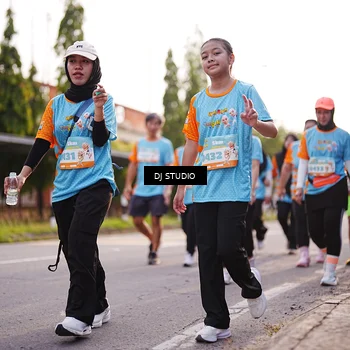 Runner Photo 8379056