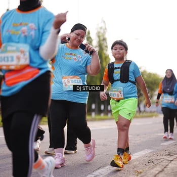 Runner Photo 8379106