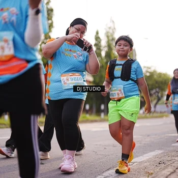 Runner Photo 8379107