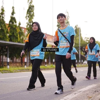 Runner Photo 8379265