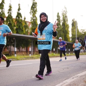 Runner Photo 8379283