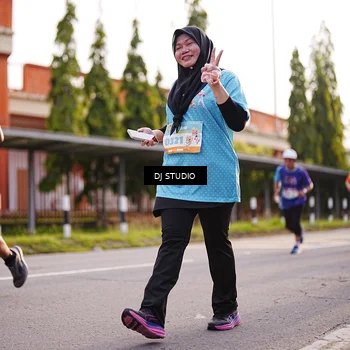 Runner Photo 8379292