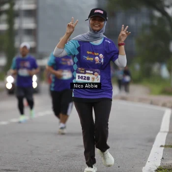 Runner Photo 8379463
