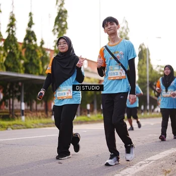 Runner Photo 8379465