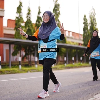 Runner Photo 8379466