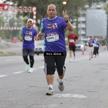 Runner Photo 8379535